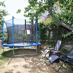 Anna-potkrovlje 이카