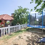 Anna-potkrovlje * 이카